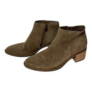 Ecco Women’s ankle bootie suede boots size US 7-7.5/ EU 38